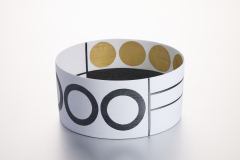 K.Bablok_aktuelle-Arbeit_Fuerstenbergporzellanmasse_Basaltglasur_Gold_-FOTO-M-3