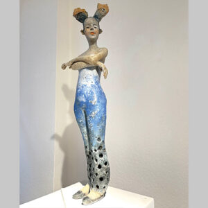 26135 - Stehende Figur mit Doris Althaus