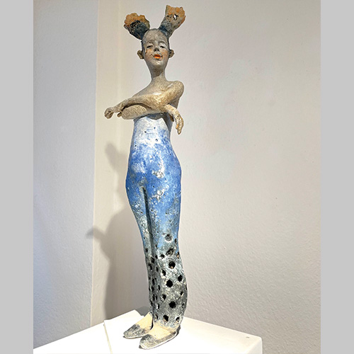 26135 - Stehende Figur mit Doris Althaus